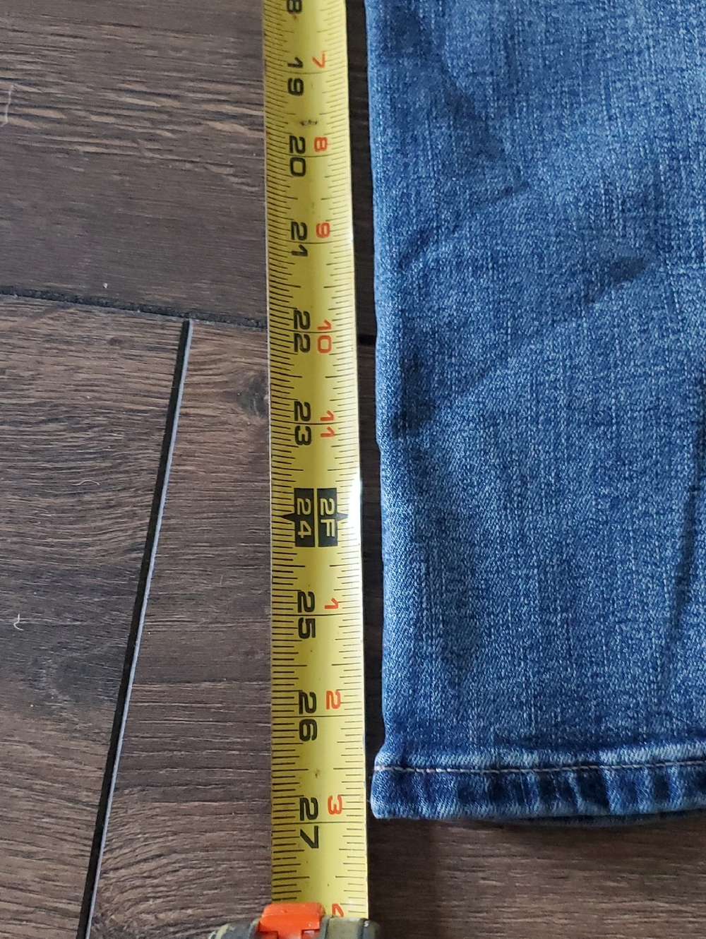 Lucky Brand Sweet Mid-rise Boot Ankle Embroidered Jeans Size 32/14 - Picture 8 of 9